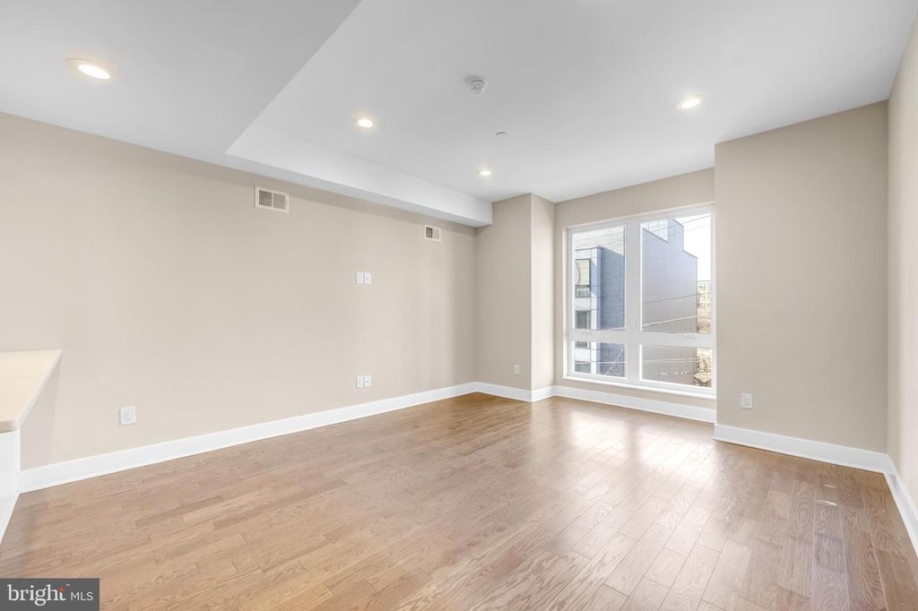 1223 N 25TH ST, Philadelphia, PA 19121