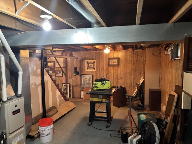 W7924 COLEMAN AVENUE, Amberg, WI 54102