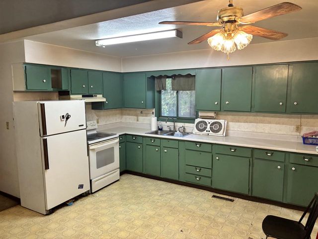 W7924 COLEMAN AVENUE, Amberg, WI 54102