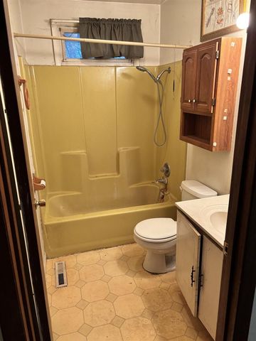 W7924 COLEMAN AVENUE, Amberg, WI 54102