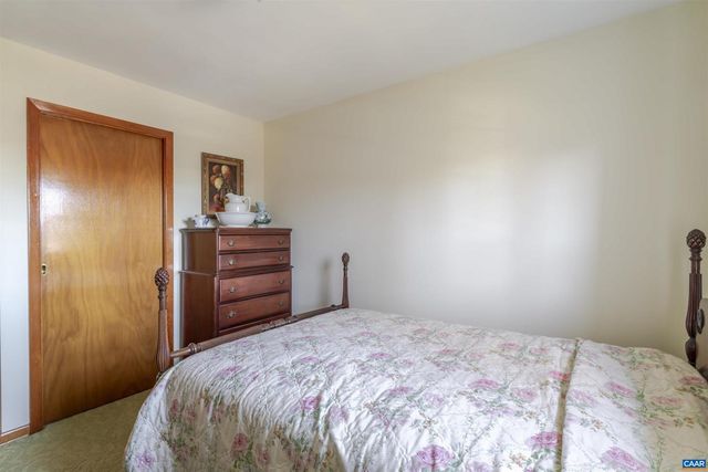 1007 SAINT CLAIR AVE, Charlottesville, VA 22901