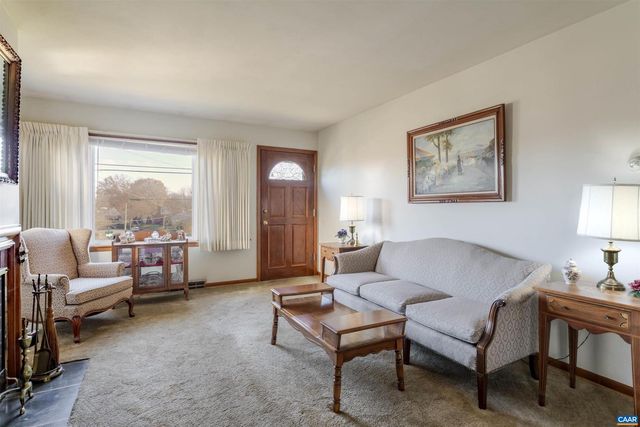 1007 SAINT CLAIR AVE, Charlottesville, VA 22901