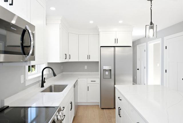 158 Plain St, Bridgewater, MA 02324