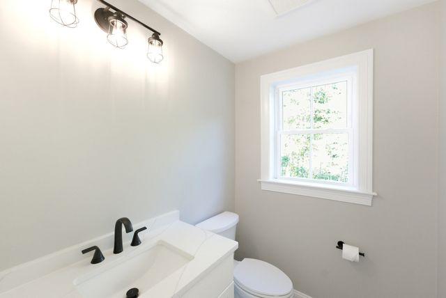 158 Plain St, Bridgewater, MA 02324