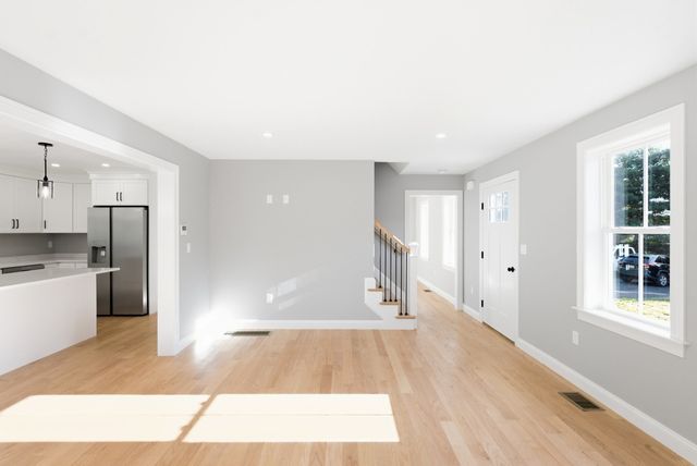 158 Plain St, Bridgewater, MA 02324