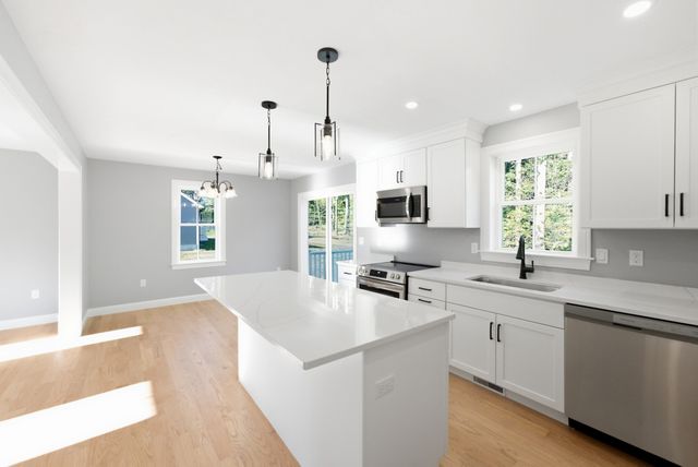 158 Plain St, Bridgewater, MA 02324