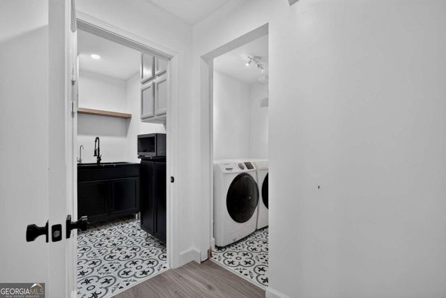 1042 Braddock Circle, Woodstock, GA 30189