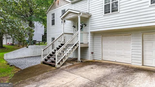 1042 Braddock Circle, Woodstock, GA 30189