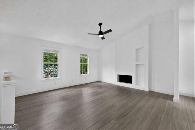 1042 Braddock Circle, Woodstock, GA 30189