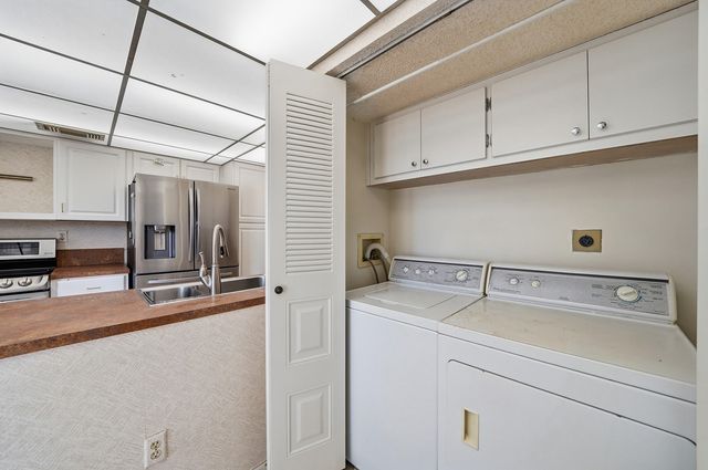 20615 NE 7th Court, Miami, FL 33179