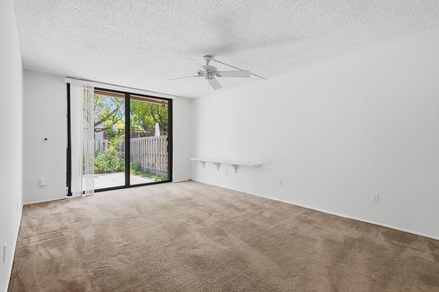 20615 NE 7th Court, Miami, FL 33179