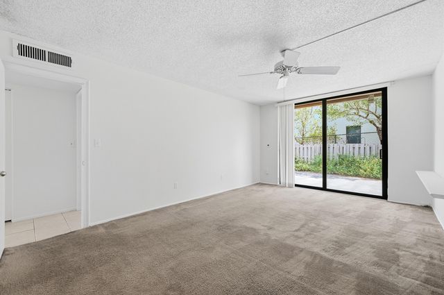 20615 NE 7th Court, Miami, FL 33179