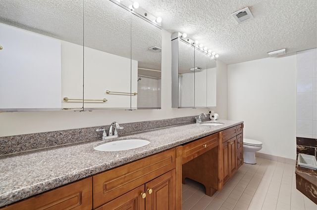 20615 NE 7th Court, Miami, FL 33179