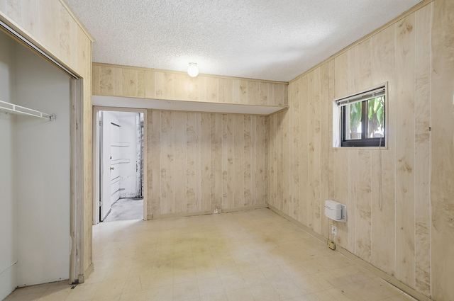 20615 NE 7th Court, Miami, FL 33179