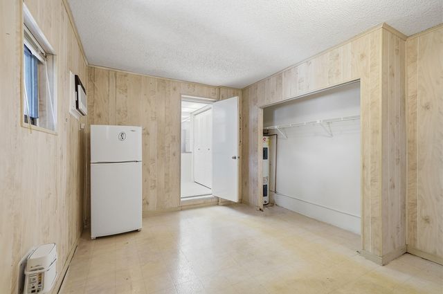 20615 NE 7th Court, Miami, FL 33179