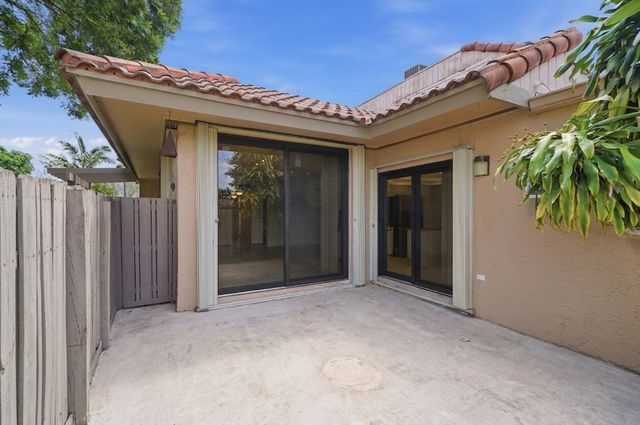 20615 NE 7th Court, Miami, FL 33179