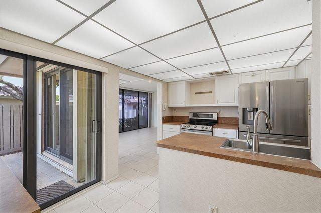 20615 NE 7th Court, Miami, FL 33179