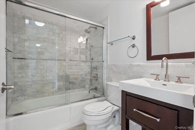 35 N Chatsworth Avenue 6R, Larchmont, NY 10538