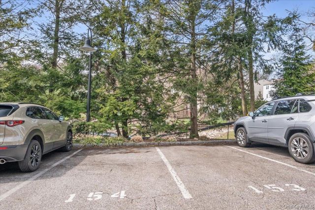 35 N Chatsworth Avenue 6R, Larchmont, NY 10538