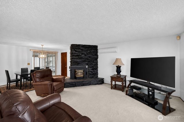925 139th Street E, Tacoma, WA 98445