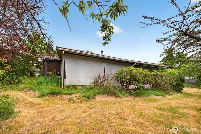 925 139th Street E, Tacoma, WA 98445