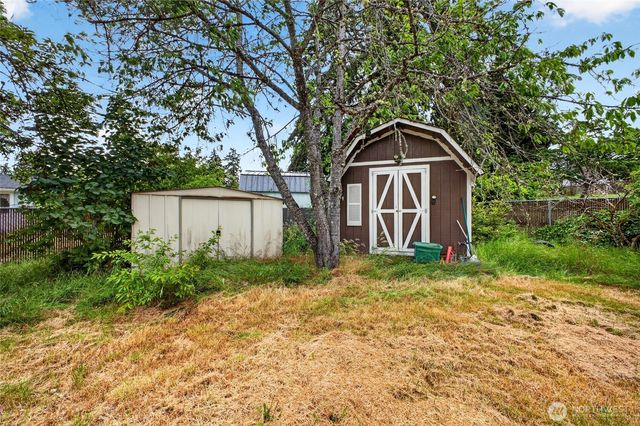 925 139th Street E, Tacoma, WA 98445
