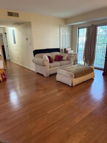 769 Summer Ave 2D, Newark City, NJ 07104