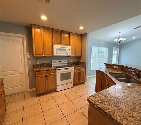 2910 56th ST W, Lehigh Acres, FL 33971