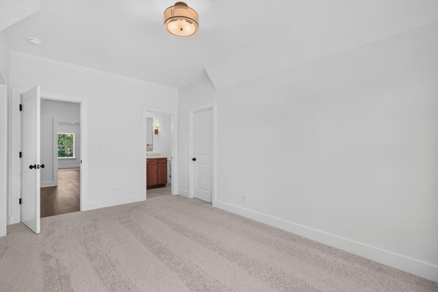 6855 Sawyer Road, Signal Mountain, TN 37377