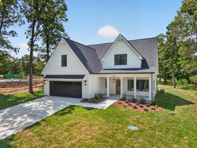 6855 Sawyer Road, Signal Mountain, TN 37377