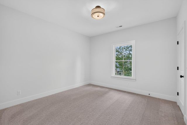 6855 Sawyer Road, Signal Mountain, TN 37377