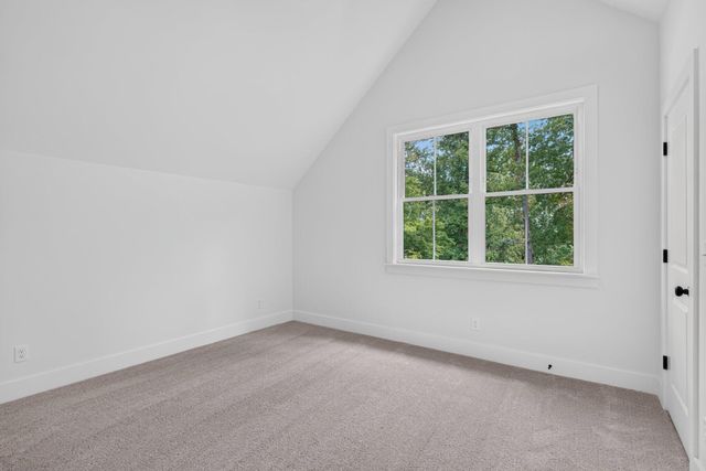 6855 Sawyer Road, Signal Mountain, TN 37377