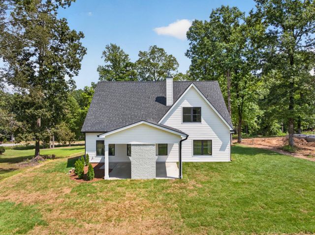 6855 Sawyer Road, Signal Mountain, TN 37377