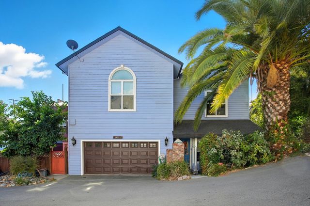 14071 River Rd, Walnut Grove, CA 95690