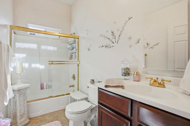 14071 River Rd, Walnut Grove, CA 95690