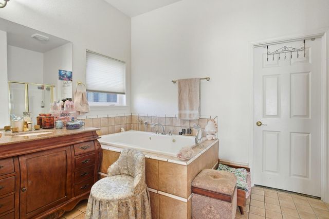 14071 River Rd, Walnut Grove, CA 95690