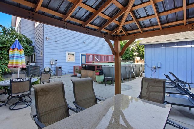 14071 River Rd, Walnut Grove, CA 95690