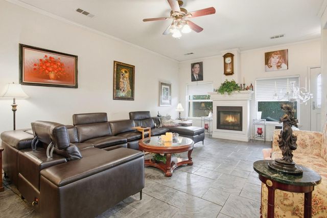 14071 River Rd, Walnut Grove, CA 95690