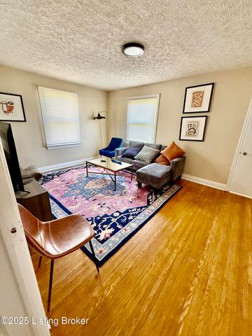 2402 Bradley Ave, Louisville, KY 40217