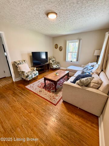 2402 Bradley Ave, Louisville, KY 40217