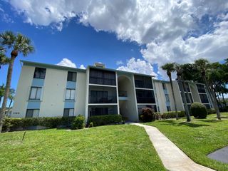 1105 Green Pine Boulevard D3, West Palm Beach, FL 33409