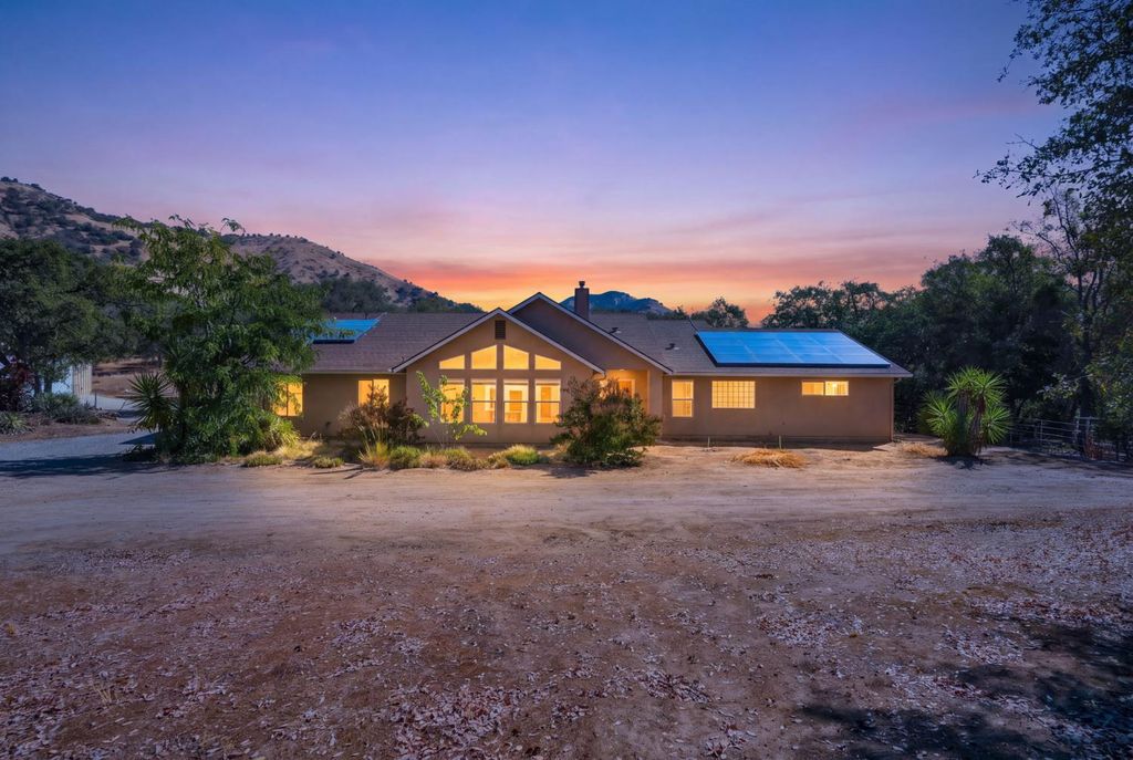 Image 1 of property listing at 1184 Elwood Road, Yokuts Valley, CA 93675