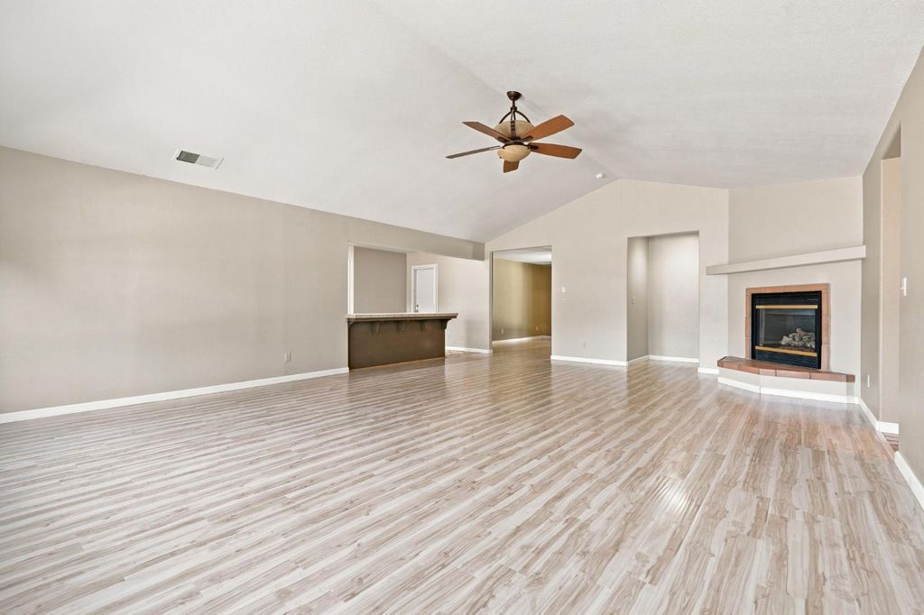 Image 16 of property listing at 1184 Elwood Road, Yokuts Valley, CA 93675