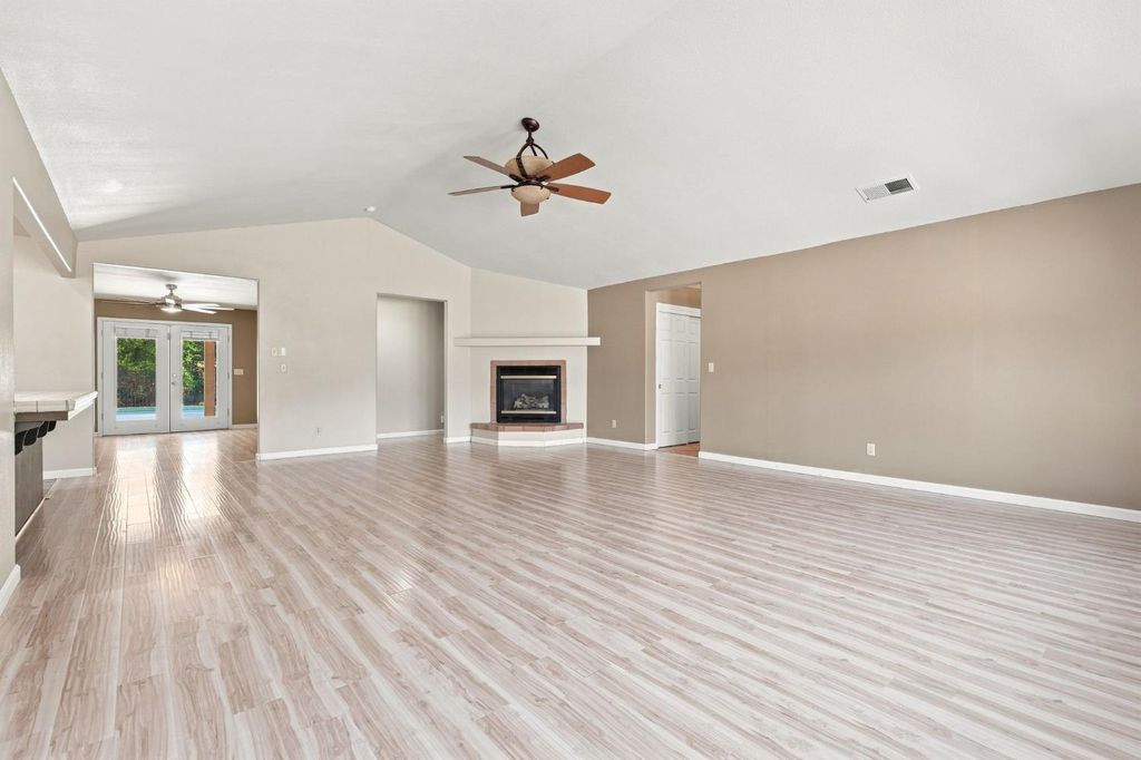 Image 17 of property listing at 1184 Elwood Road, Yokuts Valley, CA 93675