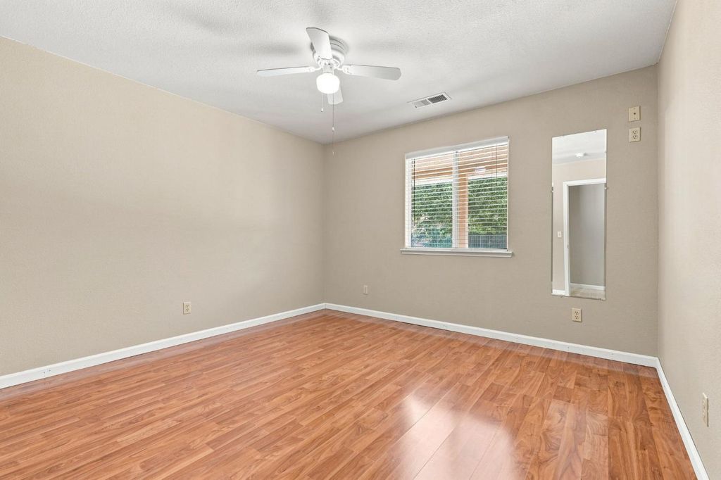 Image 32 of property listing at 1184 Elwood Road, Yokuts Valley, CA 93675