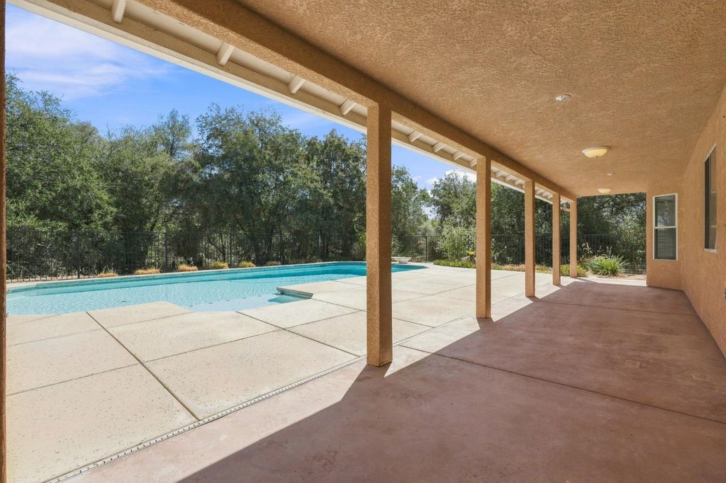 Image 47 of property listing at 1184 Elwood Road, Yokuts Valley, CA 93675