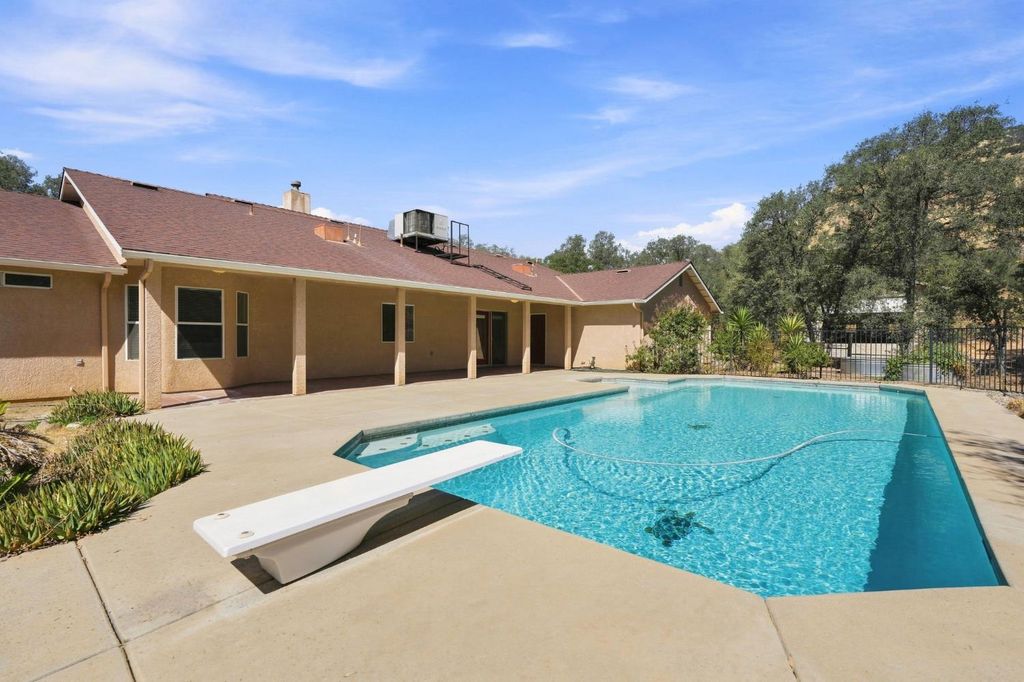 Image 50 of property listing at 1184 Elwood Road, Yokuts Valley, CA 93675