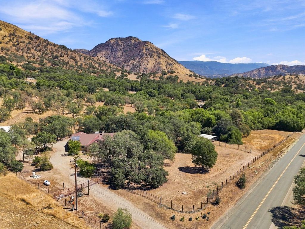 Image 64 of property listing at 1184 Elwood Road, Yokuts Valley, CA 93675