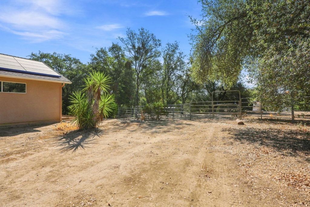 Image 67 of property listing at 1184 Elwood Road, Yokuts Valley, CA 93675