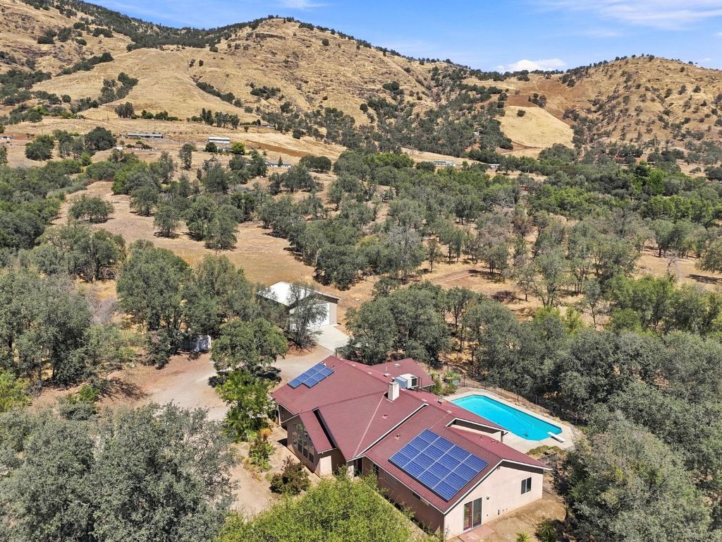Image 68 of property listing at 1184 Elwood Road, Yokuts Valley, CA 93675